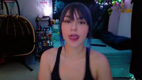 Snapshot of savethebea chatting on 02.07.25 Bea online show from 02.07.25