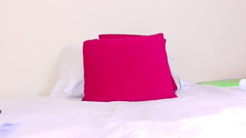 Snapshot of savory_pussy18 chatting on 12.19.25 savory_pussy18 online show from 12.19.25