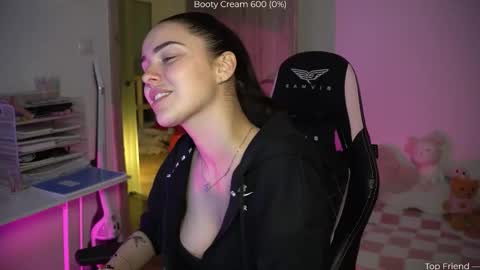 Snapshot of savvage_play chatting on 01.08.26 Naomi online show from 01.08.26