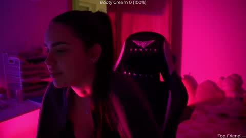 Snapshot of savvage_play chatting on 01.19.26 Naomi online show from 01.19.26