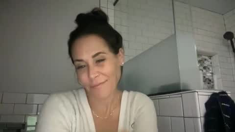 Snapshot of sayplsgdgrl chatting on 11.25.25 Good Girls Say Please...and Thank You online show from 11.25.25