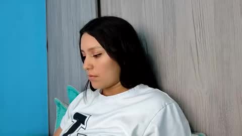 Snapshot of sayuce_black chatting on 01.28.25 sayuce black online show from 01.28.25