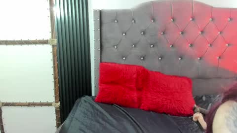 scarbadgirl_ online show from 05.30.26