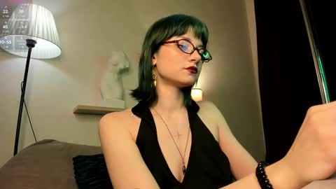 Snapshot of scarle_whisper chatting on 02.20.26 Emmy online show from 02.20.26