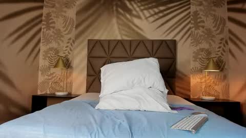 Scarleet online show from 04.16.26