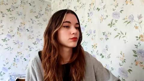 Kira online show from 09.28.25