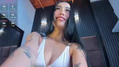 scarlet__jones_ online show from 05.26.26
