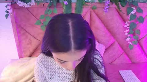 Snapshot of scarlet_anderson1 chatting on 10.15.25 Scarlet online show from 10.15.25