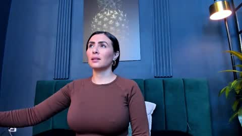 Scarlet Edwars online show from 02.18.26