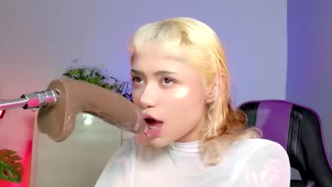 scarlet_gold online show from 02.09.26