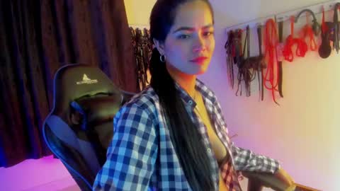 scarlet taylor kennedy online show from 10.02.25