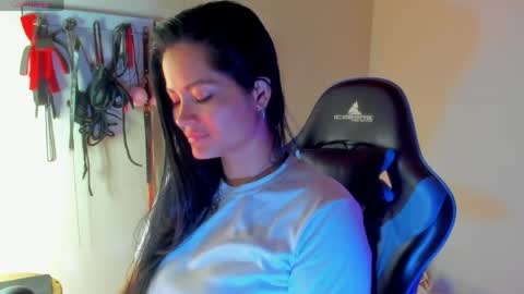 scarlet taylor kennedy online show from 05.15.26
