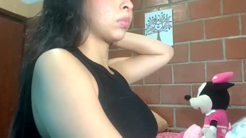 scarlet_muse18 online show from 04.23.26