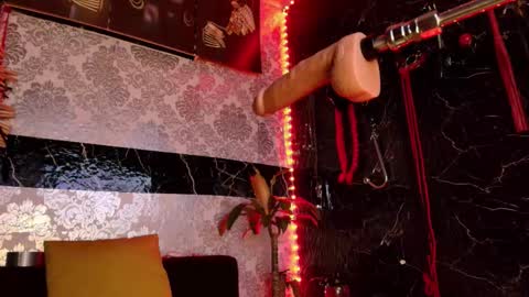 Scarlet online show from 10.04.25