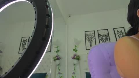 Snapshot of scarlet_stan22 chatting on 02.15.25 Isa online show from 02.15.25