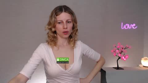 scarlet_sweety online show from 04.03.26