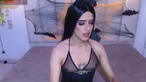 scarlet and roxane online show from 10.21.25