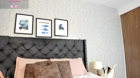 Scarlet online show from 03.08.26