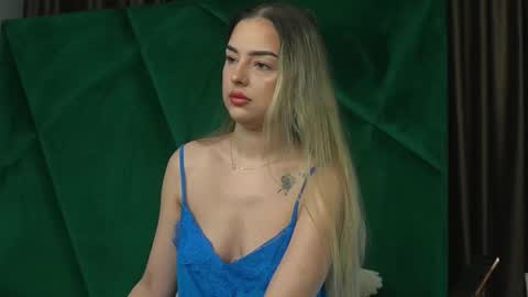 Scarlet online show from 11.17.25