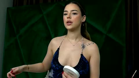 Snapshot of scarletcoles chatting on 02.18.26 Scarlet online show from 02.18.26