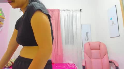 Scarletliz online show from 02.17.25