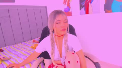 Scarletliz online show from 11.13.25