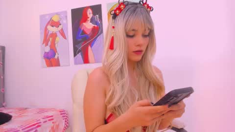 Scarletliz online show from 11.24.25