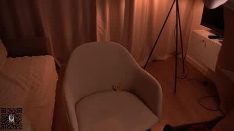 Snapshot of scarletmore chatting on 12.27.24 Scarlet online show from 12.27.24