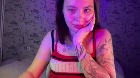scarletpetal online show from 10.15.25