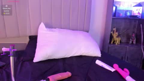 Scarlett online show from 12.20.25