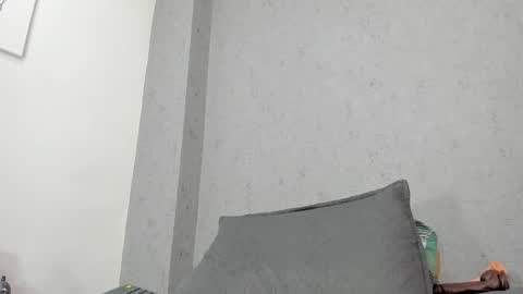 Scarlett 3 online show from 12.15.25