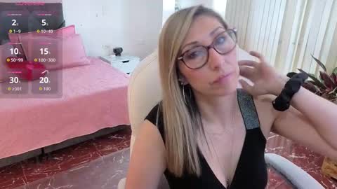 Scarlett online show from 11.22.25