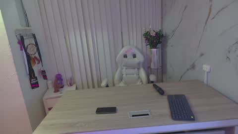 Scarlett Collins online show from 02.01.25