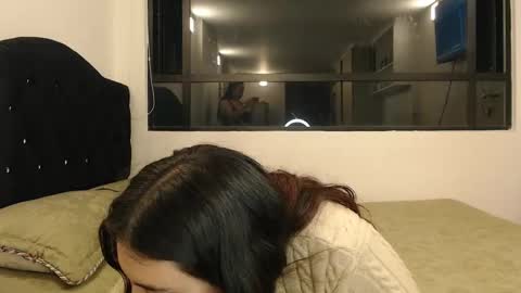 Snapshot of scarlett_evance chatting on 01.18.25 Scarlett and Jazmin online show from 01.18.25