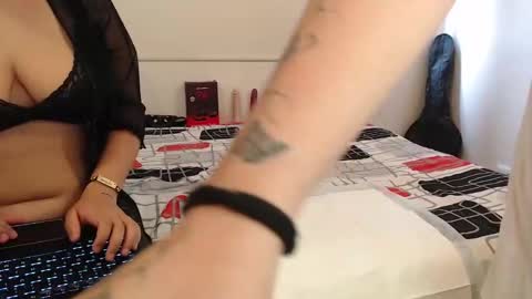 Snapshot of scarlett_evance chatting on 02.02.25 Scarlett and Jazmin online show from 02.02.25