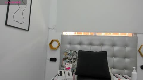 Snapshot of scarlett_fox20 chatting on 02.04.25 scarlett_fox20 online show from 02.04.25