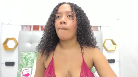 Snapshot of scarlett_fox20 chatting on 03.08.25 scarlett_fox20 online show from 03.08.25