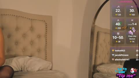 Snapshot of scarlett_grand chatting on 12.23.24 Scarlett Grand online show from 12.23.24