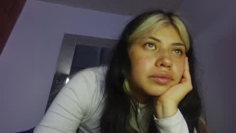 scarlett_johhns online show from 10.22.25