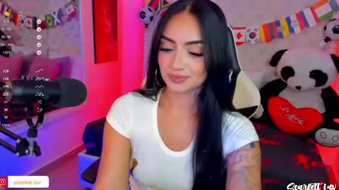 Snapshot of scarlett_luv chatting on 06.18.26 Kim online show from 06.18.26