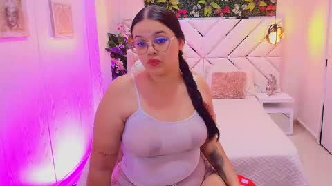 scarlett montoya  online show from 10.16.25