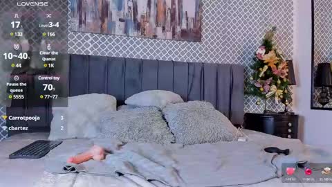 Scarlett online show from 12.22.24