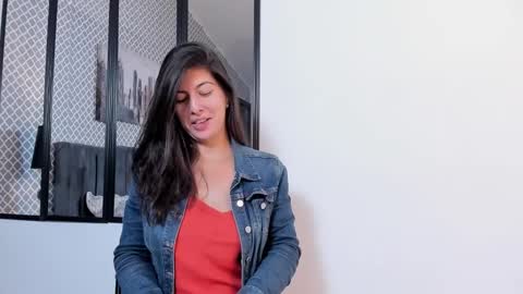 Scarlett online show from 01.20.25