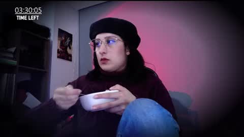 Snapshot of scarlett_sen chatting on 07.09.26 Mistress Scarlett online show from 07.09.26