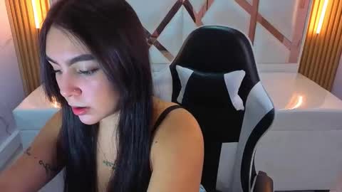 Snapshot of scarlett_smith_tp chatting on 10.01.25 Scarlett online show from 10.01.25