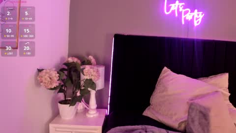 Scarlett online show from 04.08.26