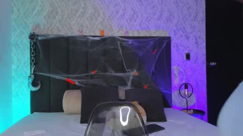 Snapshot of scarlett_vegga chatting on 10.28.25 Scarlett online show from 10.28.25