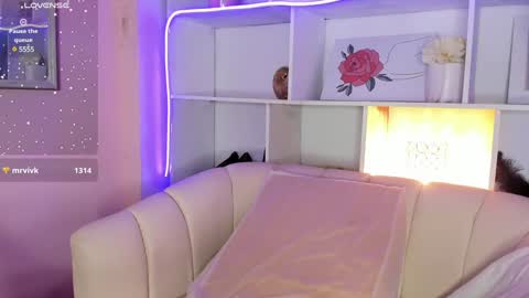 Daniela Camacho  online show from 12.07.24