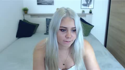 Hi there guys  My pleasure in your hands  pvt is open online show from 09.27.25