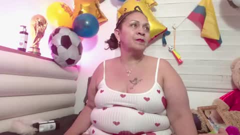 Snapshot of scarlettbooty chatting on 06.26.26 scarlettbooty online show from 06.26.26